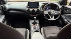 Nissan Juke 1.0 DiG-T N-Connecta 5dr Petrol Hatchback